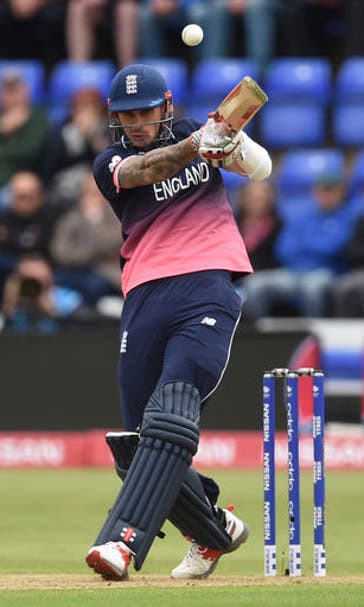 England in Champions Trophy semifinals, beats NZ by 87 runs